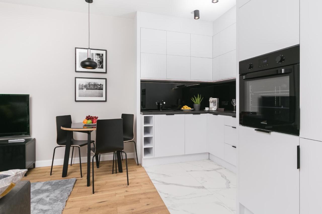 Golden Apartments Warsaw - Mennica Residence Екстер'єр фото