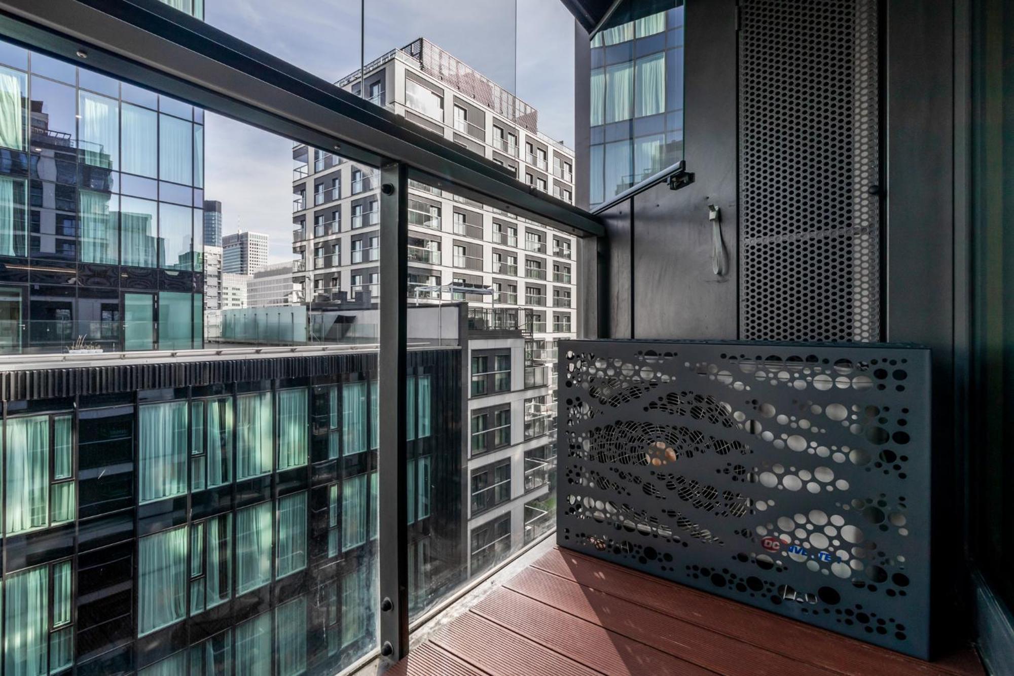 Golden Apartments Warsaw - Mennica Residence Екстер'єр фото